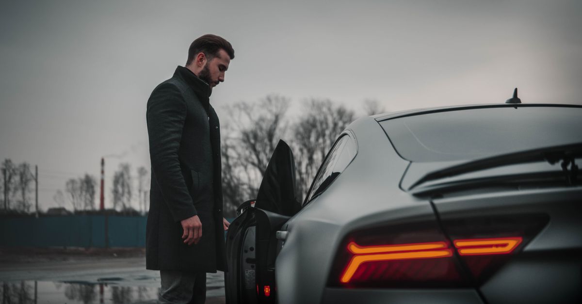 What Our Emergency Car Lockout Service Actually Involves — Avondale Chicago Locksmith